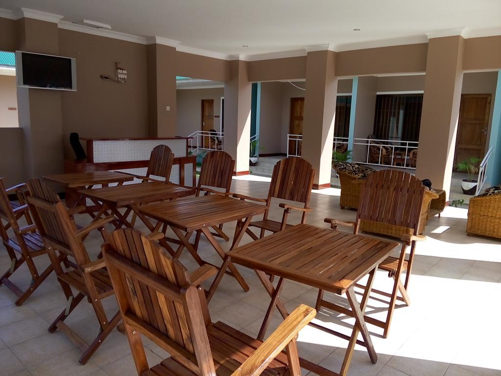 Mara Courtyard Lodge Dar es Salaam Exterior foto