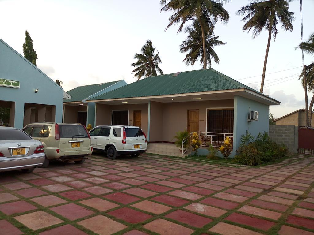 Mara Courtyard Lodge Dar es Salaam Exterior foto