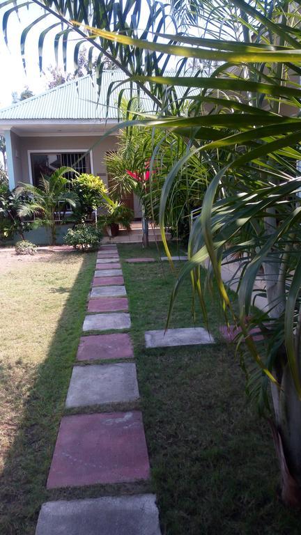 Mara Courtyard Lodge Dar es Salaam Exterior foto